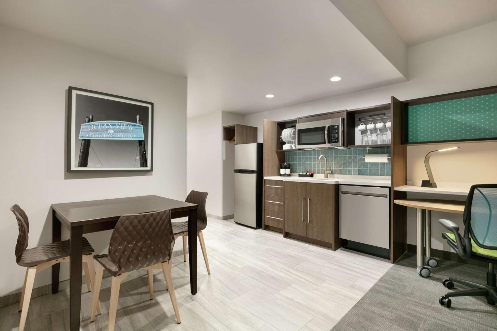 Home2 Suites By Hilton Norfolk Airport Exterior photo